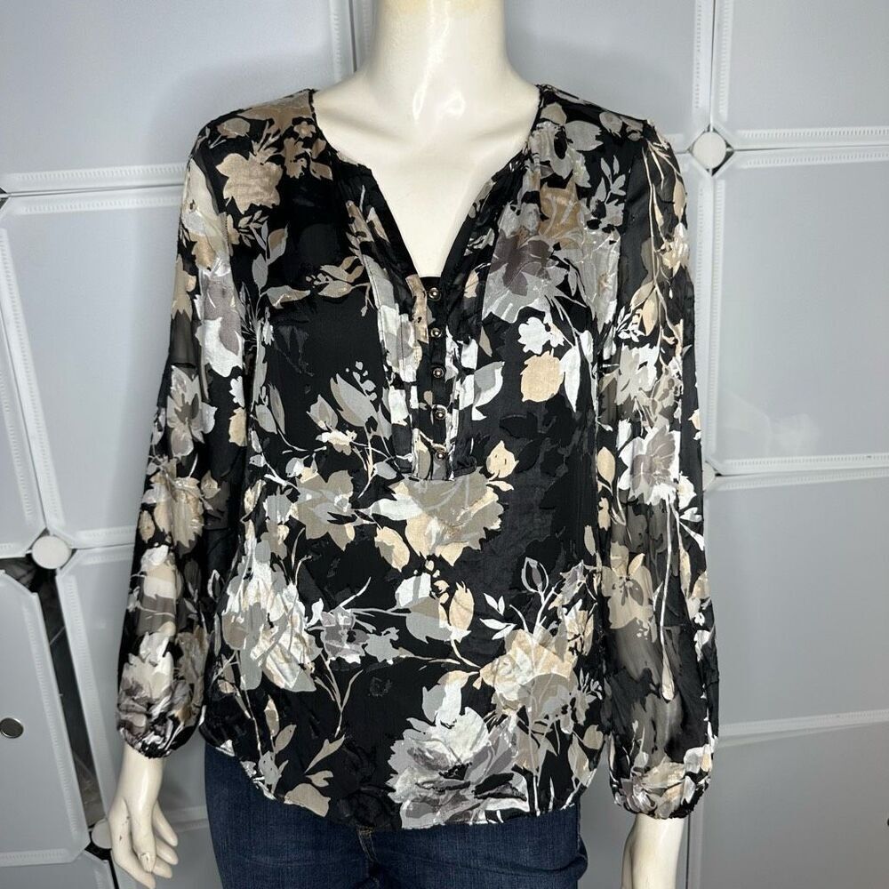White House Black Market Kelsey Blouse Size 2P